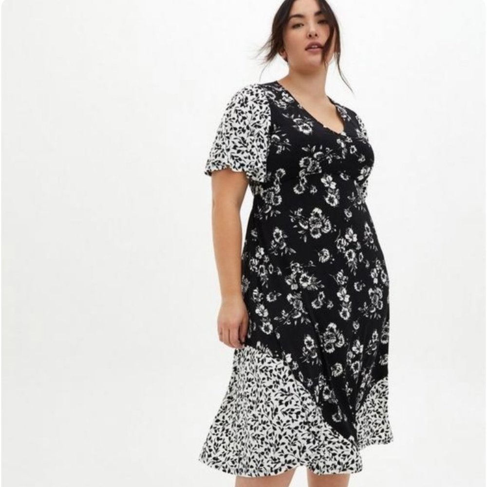Torrid Black & White Floral Studio Knit Midi Dress